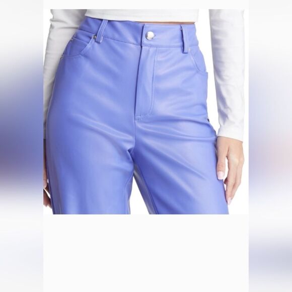 Vero Moda 3 pocket periwinkle 100% poly faux leather pants size Medium NWT - Picture 2 of 4